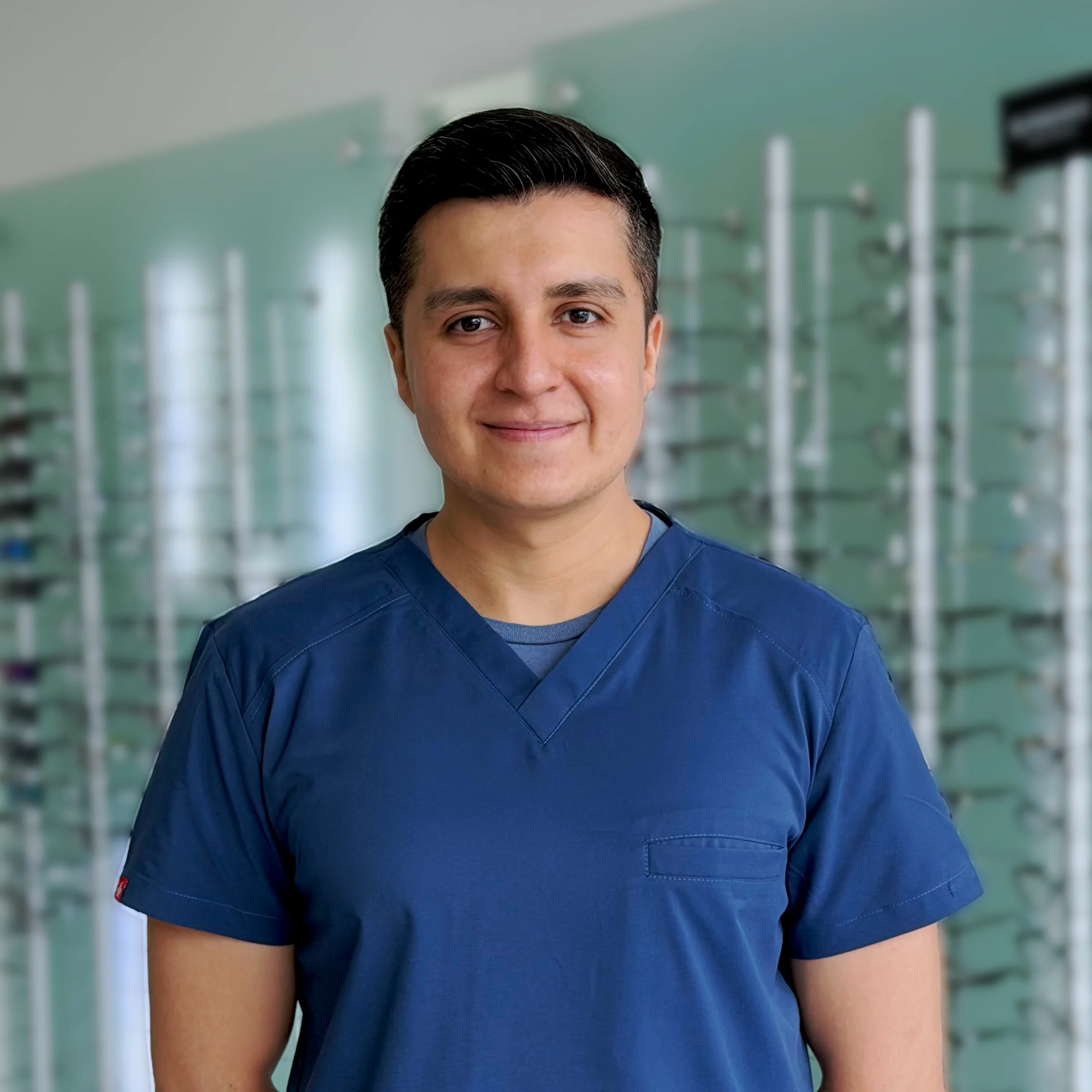 Dr. Rogelio Quintana - Oftalmólogo subespecialista en Retina en Oftalmo Center Chihuahua